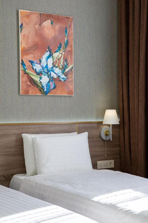 Four Rooms City Kharkiv Exterior photo